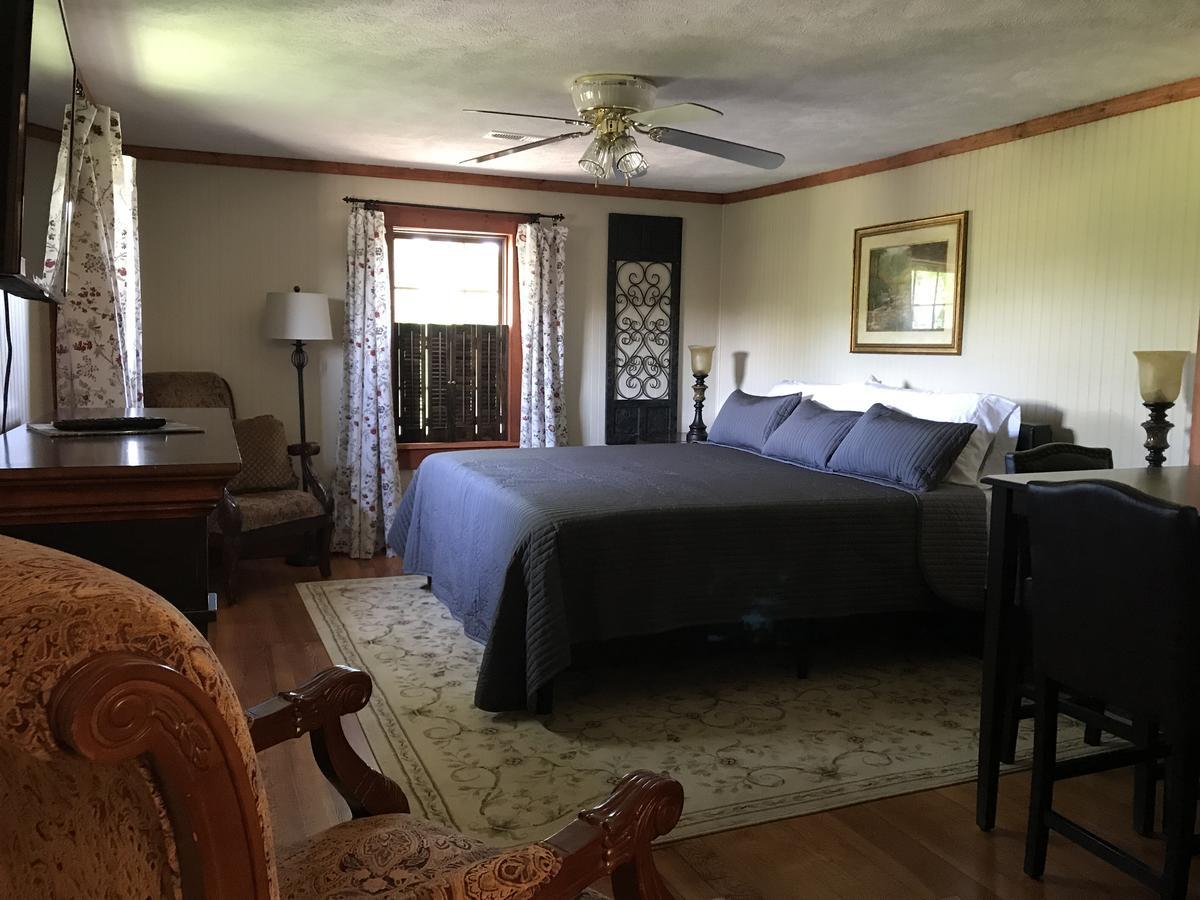 Hocking Hills Inn Logan Eksteriør billede